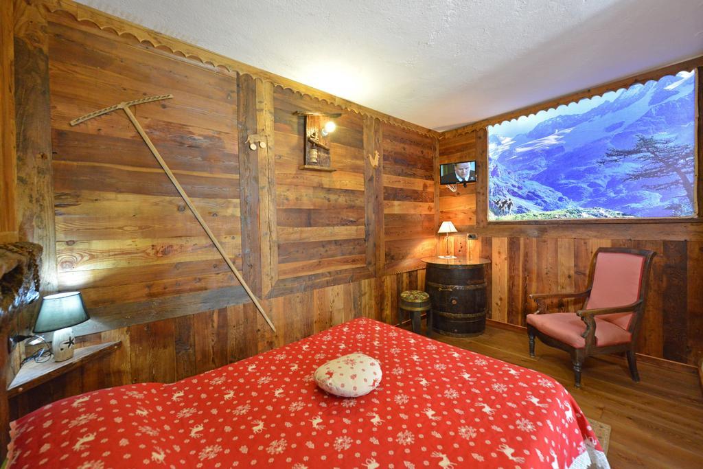 Maison Lazier Châtillon Exteriör bild
