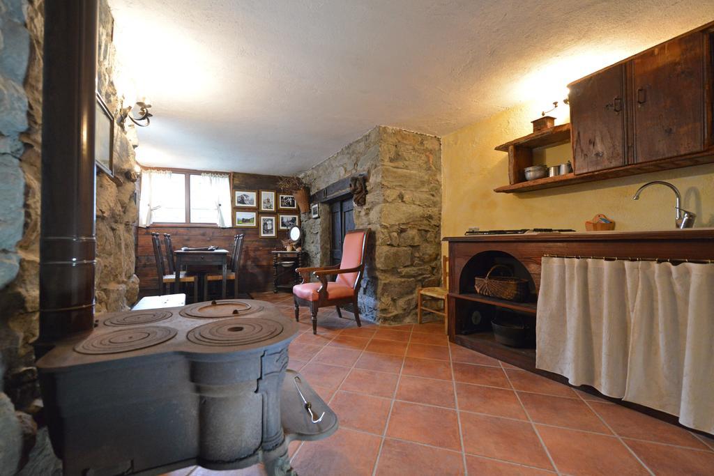Maison Lazier Châtillon Exteriör bild