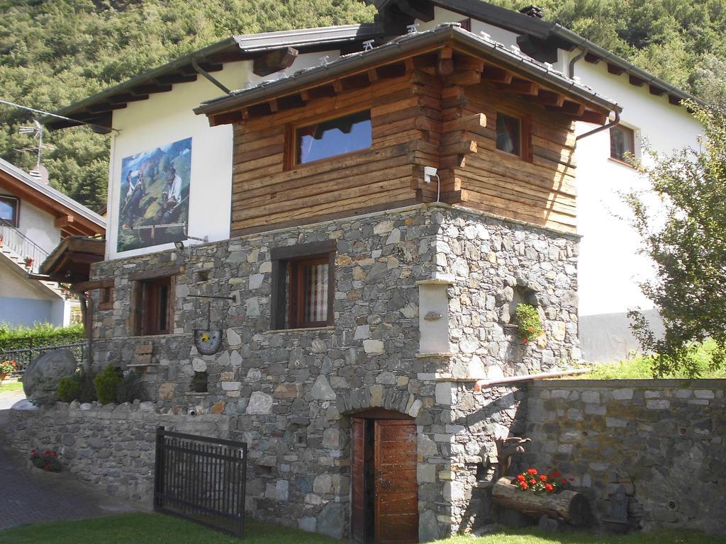 Maison Lazier Châtillon Exteriör bild