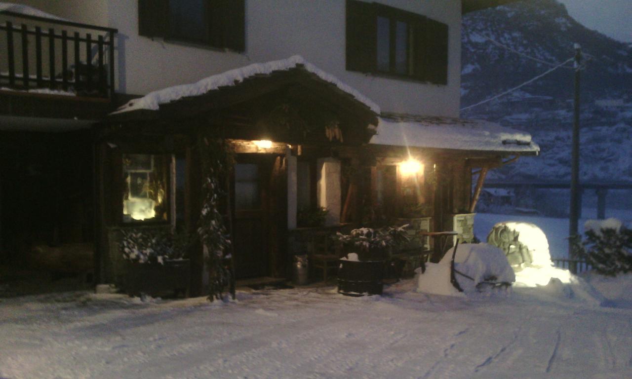 Maison Lazier Châtillon Exteriör bild